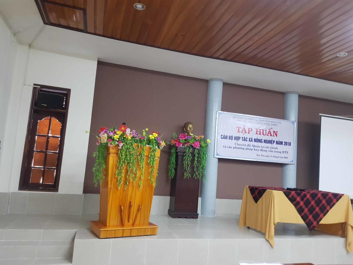 Tay Nguyen Hotel Kon Tum Exterior foto